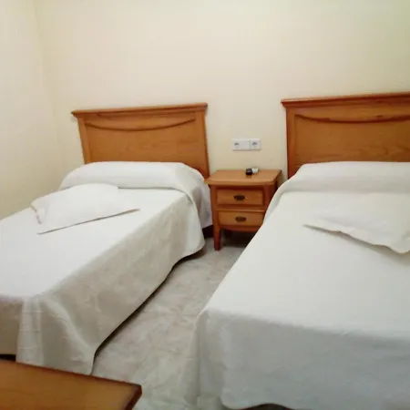 Hostal Lopez-3